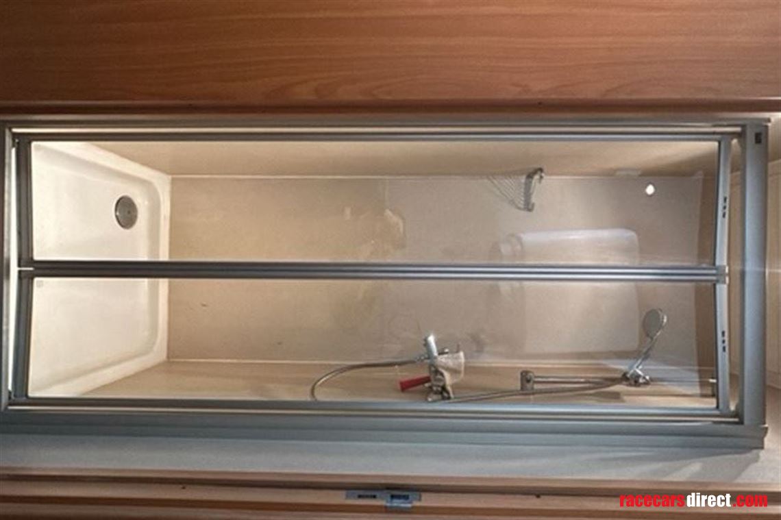 race-trailer-tractor-unit-daf-euro-6-optional