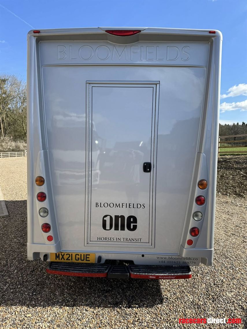 2021-renault-bloomfields-2-horsebox-1100kg-pa
