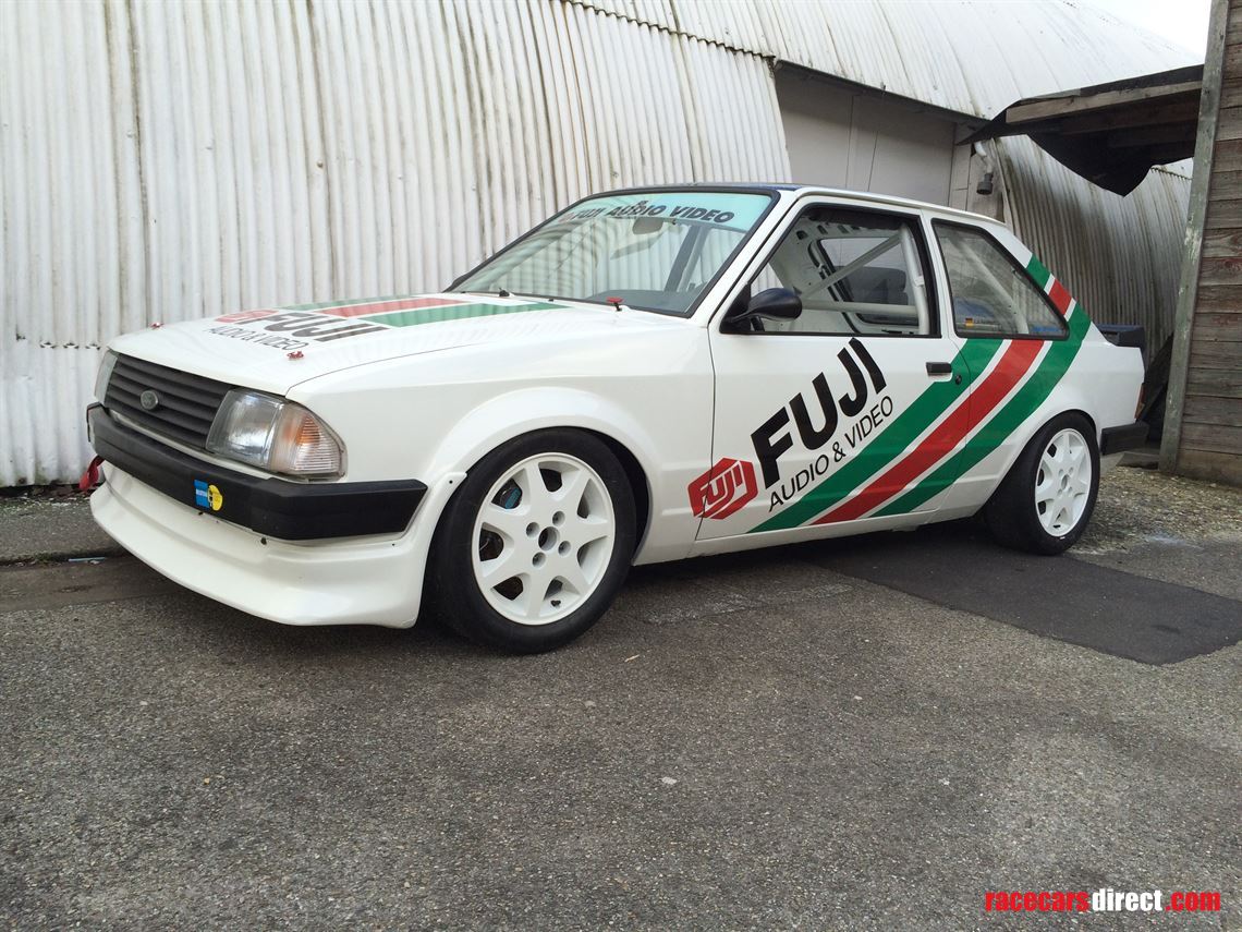 ford-escort-rs1600i