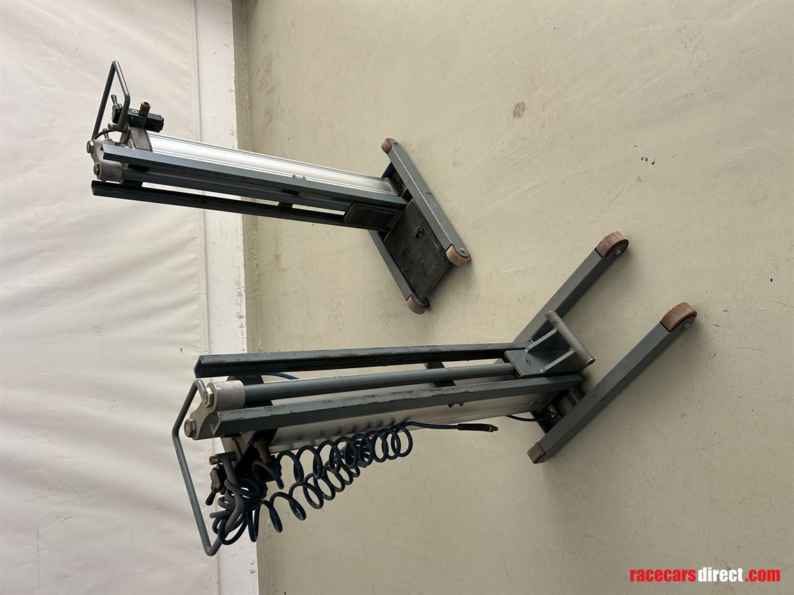 single-seater-formula-3-air-jacks