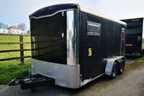 race-trailer-with-accommodation-karting-track