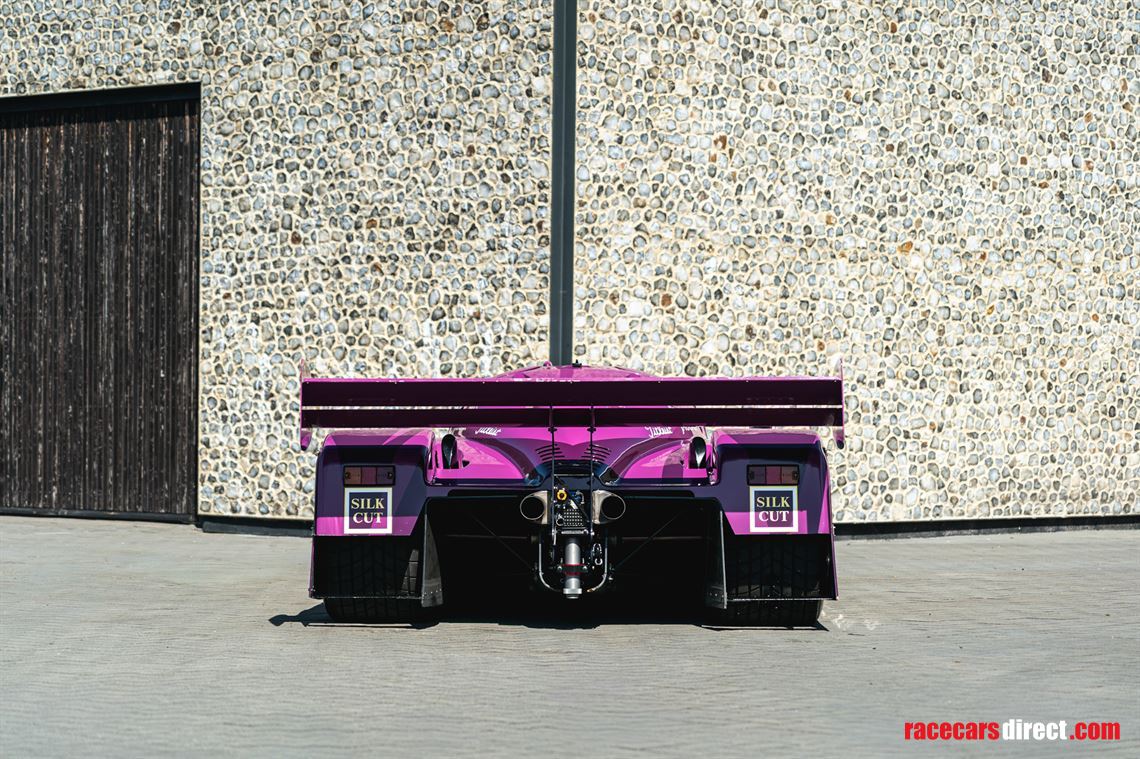 1991-silk-cut-jaguar-xjr-12