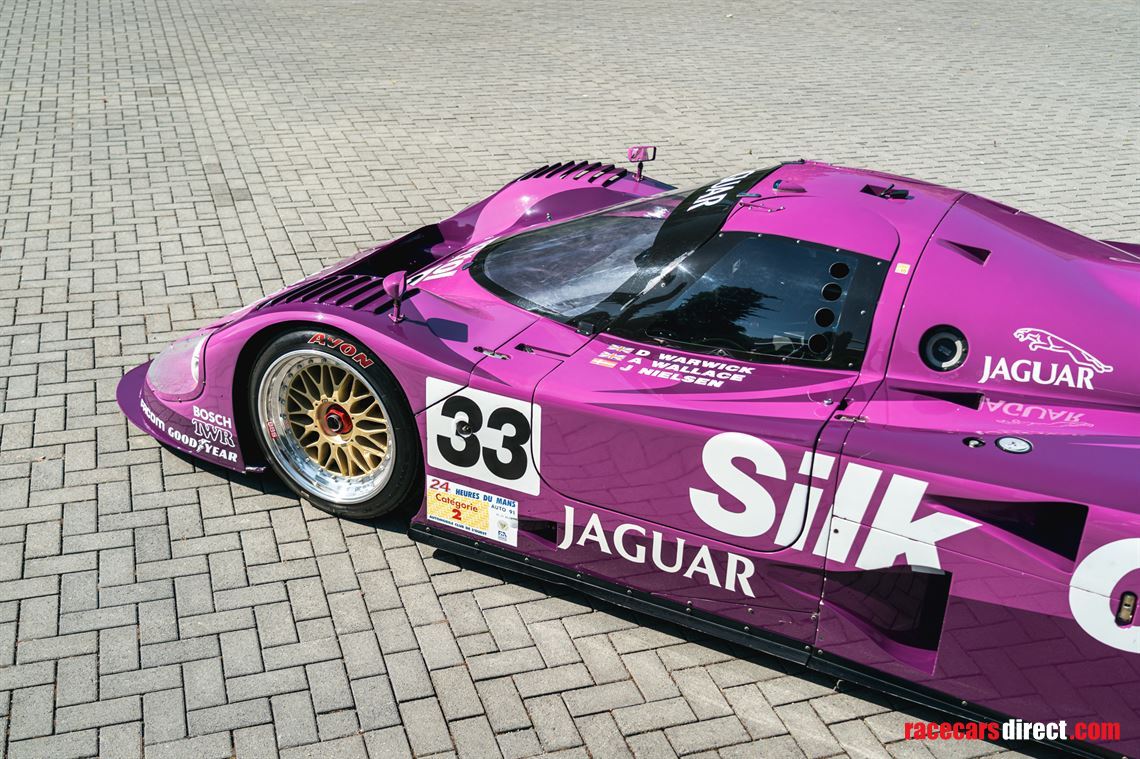 1991-silk-cut-jaguar-xjr-12