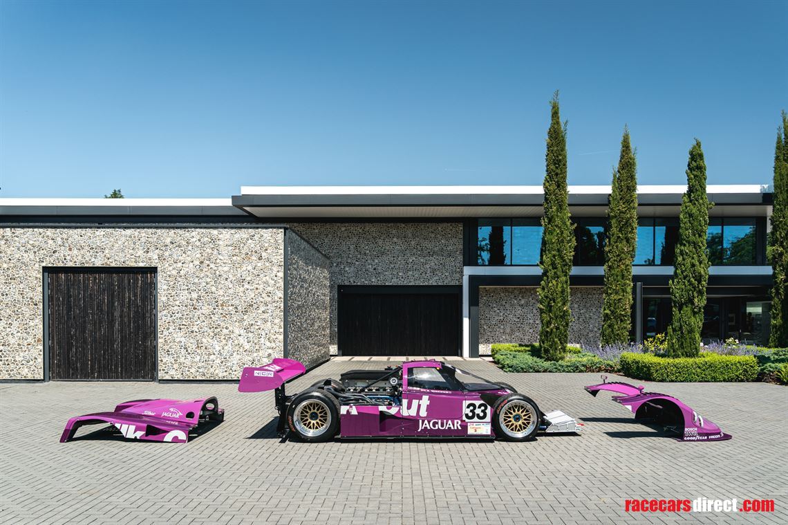 1991-silk-cut-jaguar-xjr-12