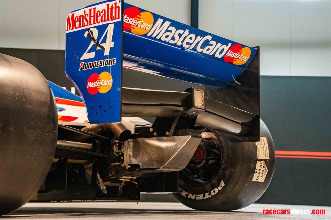 f1-lola-t9730-mastercard-full-running-car