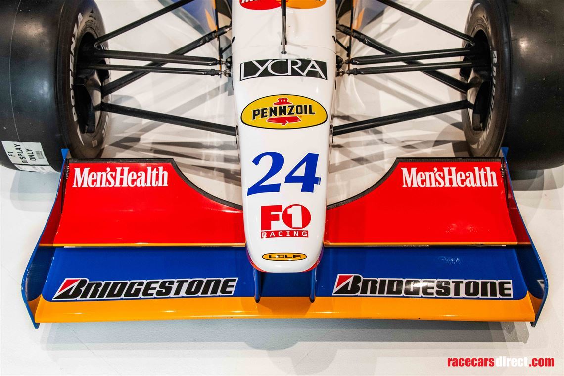 f1-lola-t9730-mastercard-full-running-car