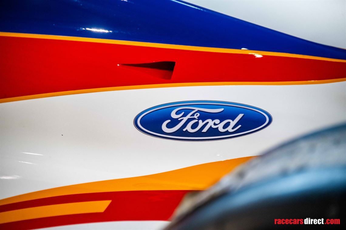 f1-lola-t9730-mastercard-full-running-car