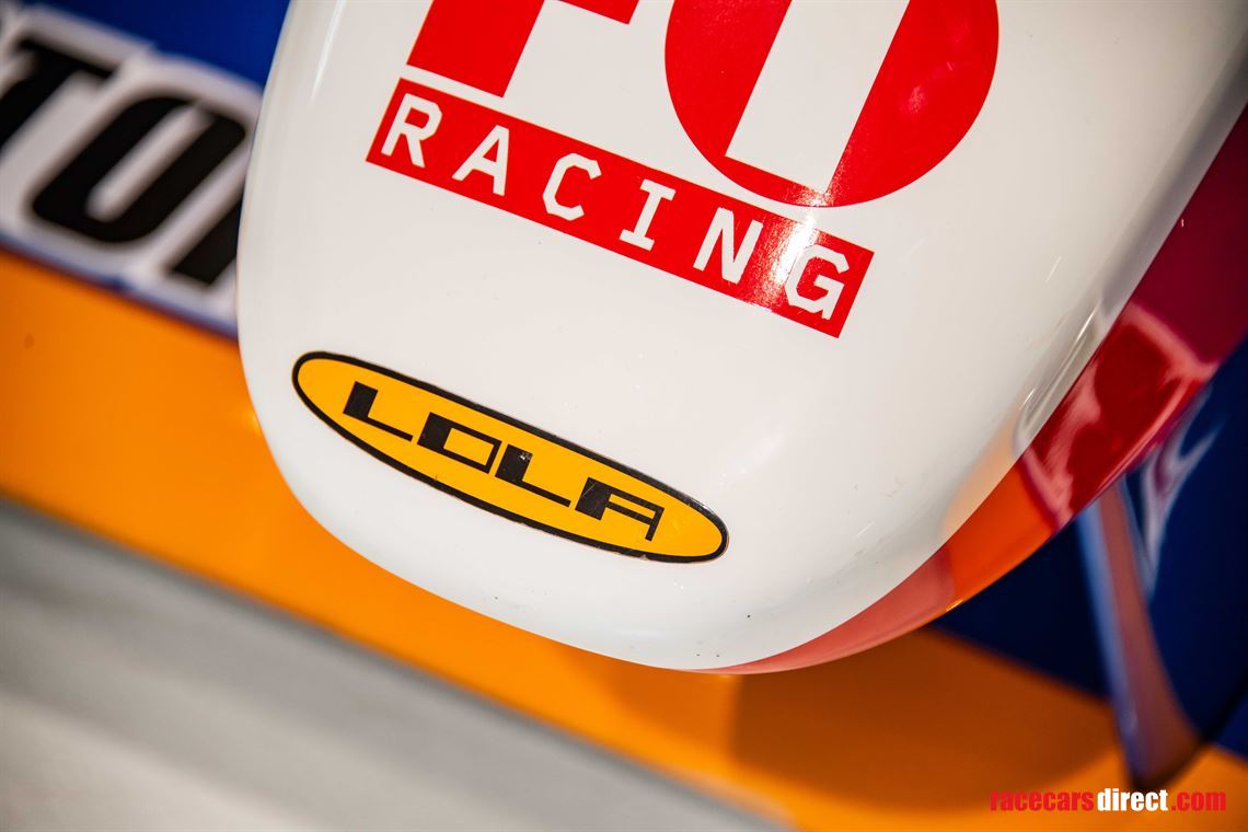 f1-lola-t9730-mastercard-full-running-car