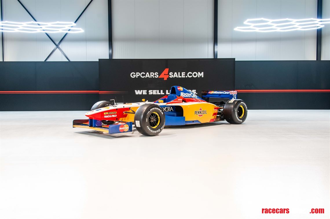 f1-lola-t9730-mastercard-full-running-car