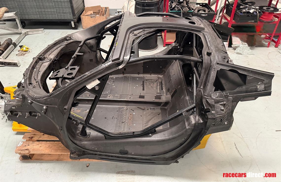 2022-mclaren-gt3-carbon-fibre-monocoque-tub
