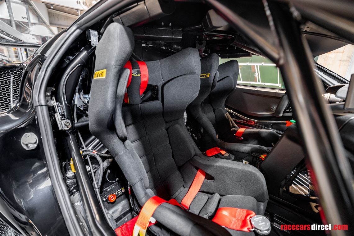 ferrari-296-challenge