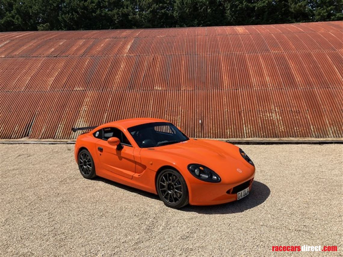 ginetta-g40r-road-and-track