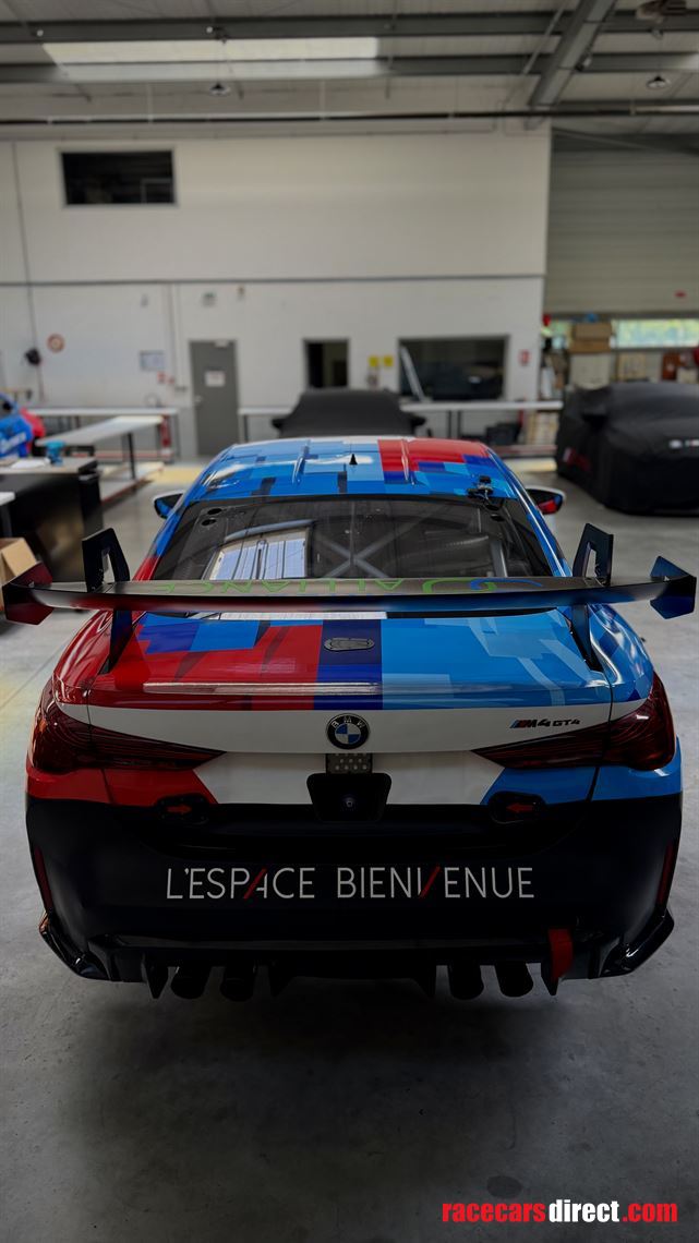 bmw-m4-gt4-g82-evo