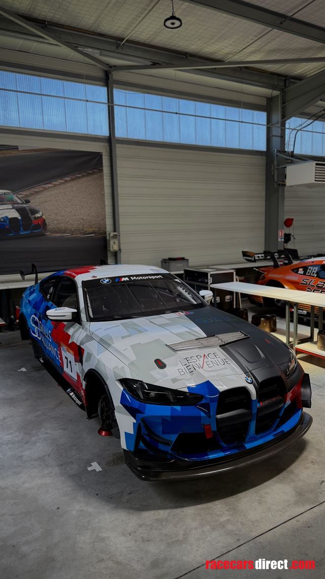 bmw-m4-gt4-g82-evo