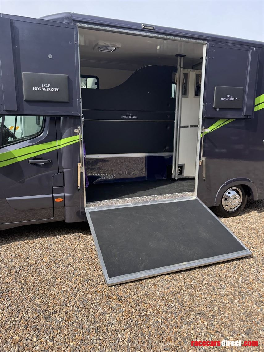 2025-ice-horsebox-395t-new-build