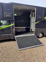 2025-ice-horsebox-395t-new-build