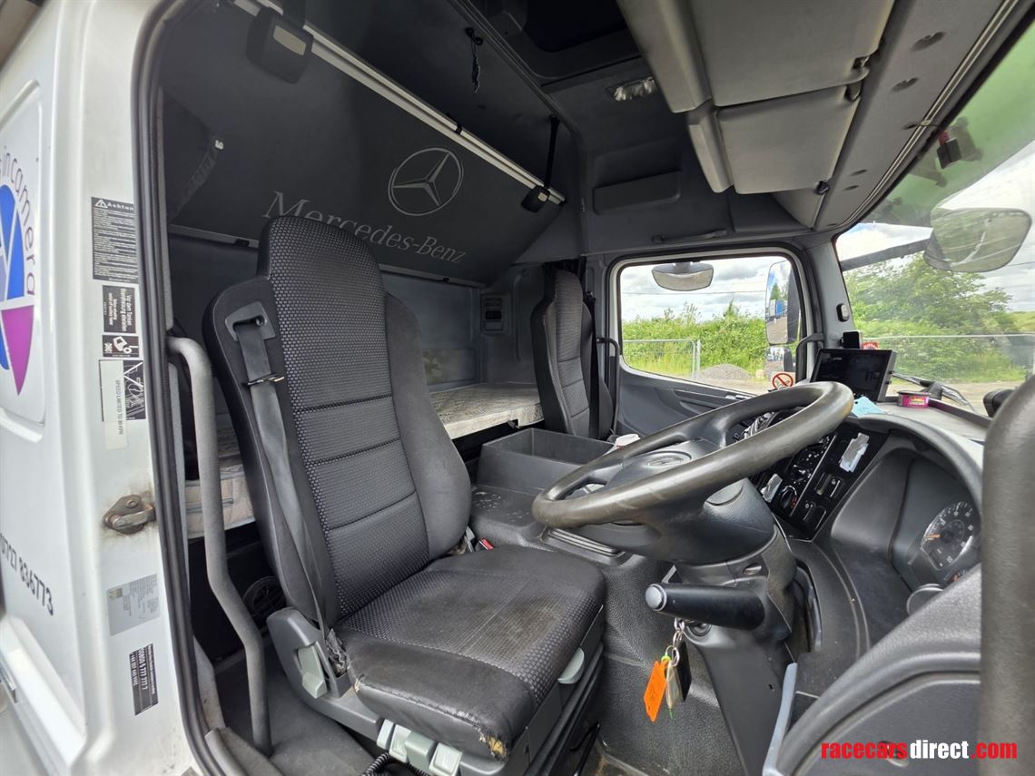 mercedes-2-car-enclosed-tranporter-truck-temp