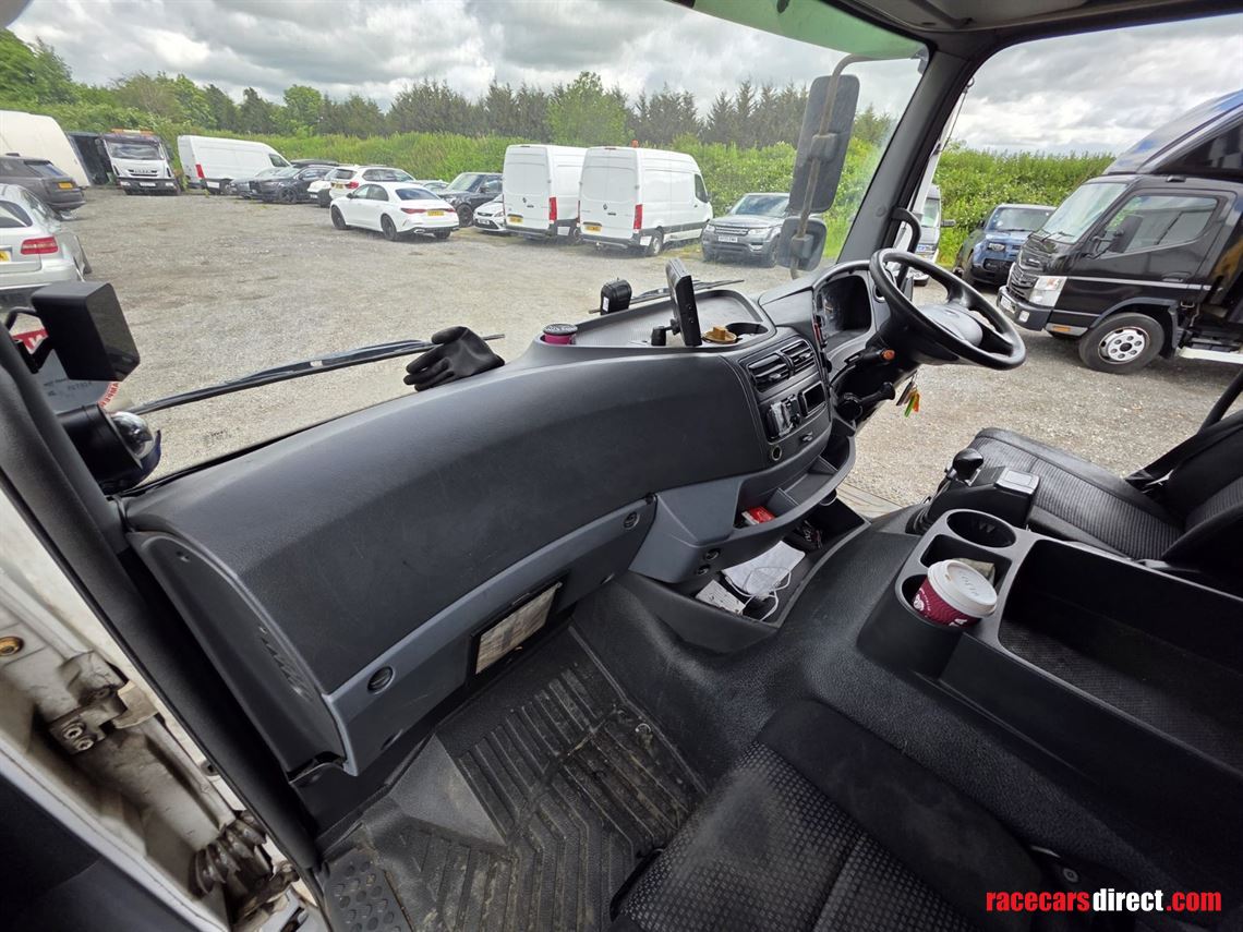mercedes-2-car-enclosed-tranporter-truck-temp