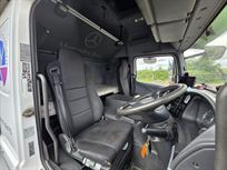 mercedes-2-car-enclosed-tranporter-truck-temp