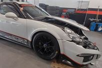 porsche-gt3-cup-9911-accident-damaged-car