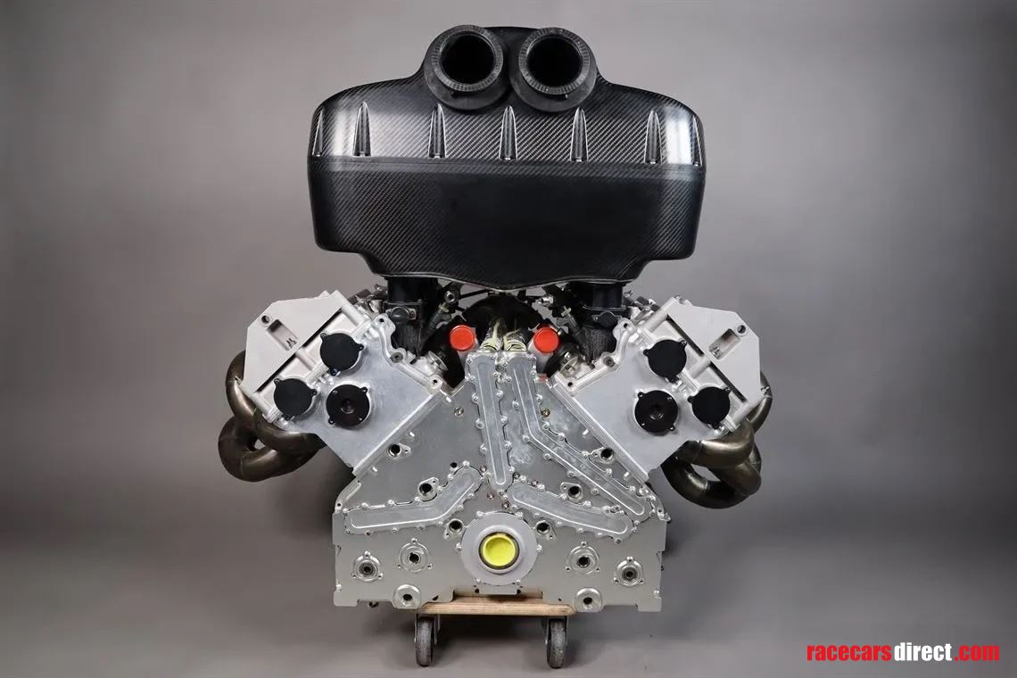 mercedes-benz-clr-le-mans-gt1-racing-engine