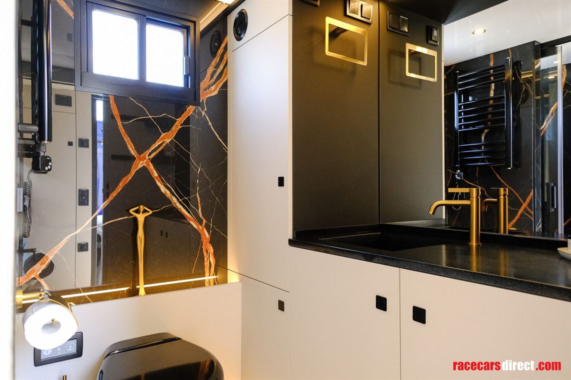 krismar-motorhome-on-scania-500s-chassis