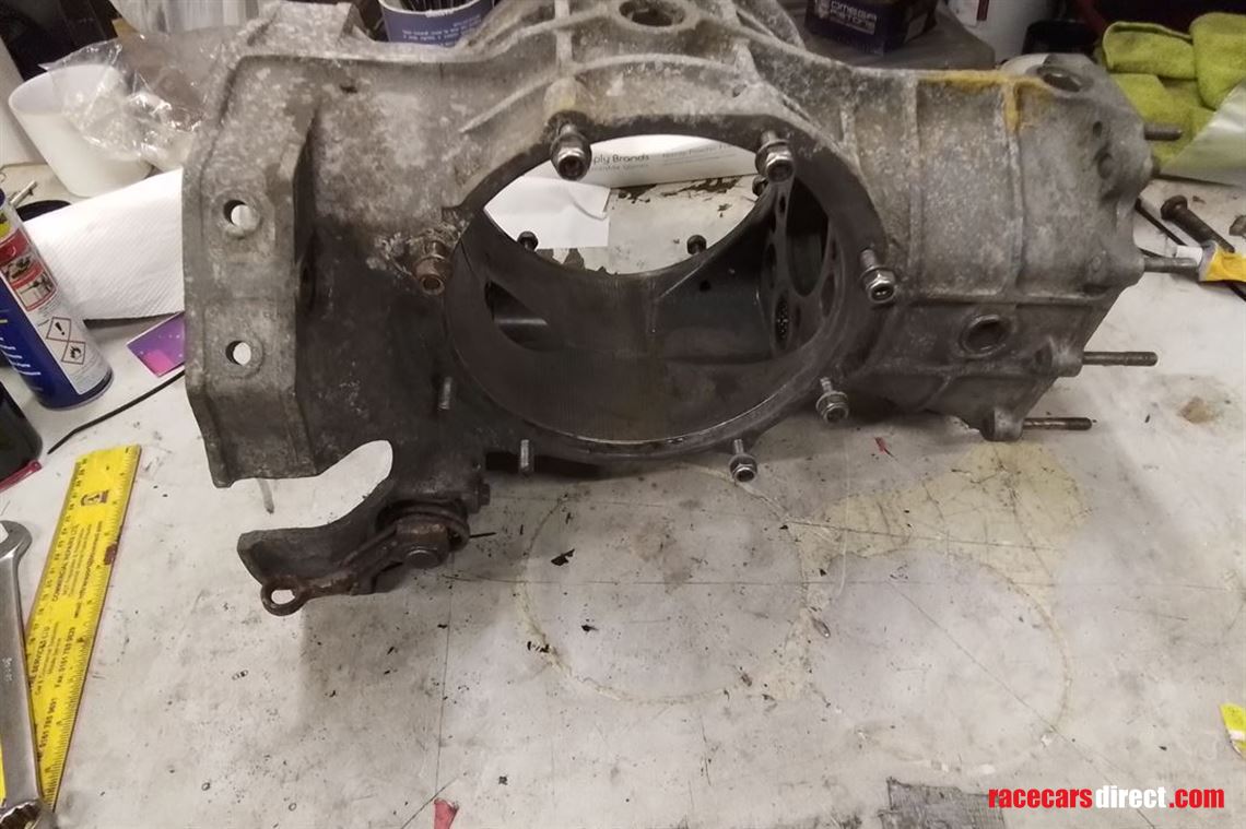 hewland-gearbox-casing