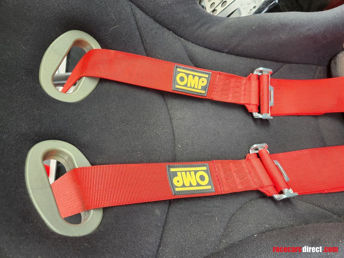 porsche-944-s-race-chassis-lsd-safety-devices