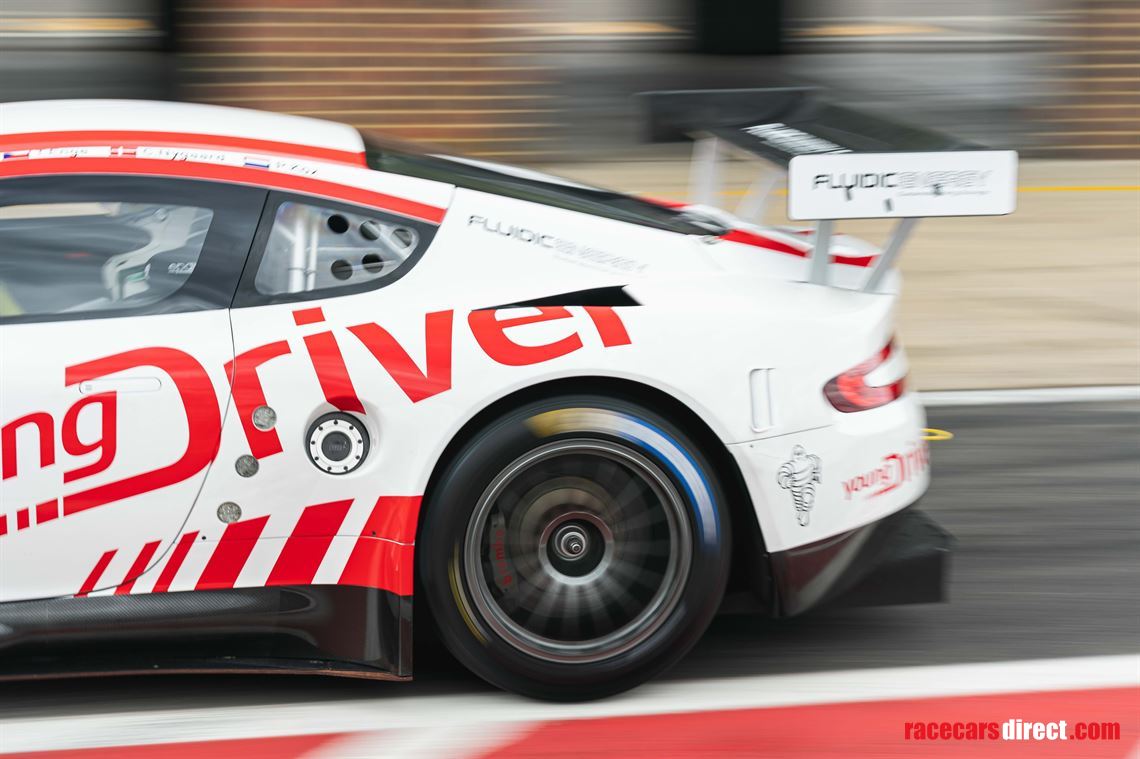 aston-martin-dbr9