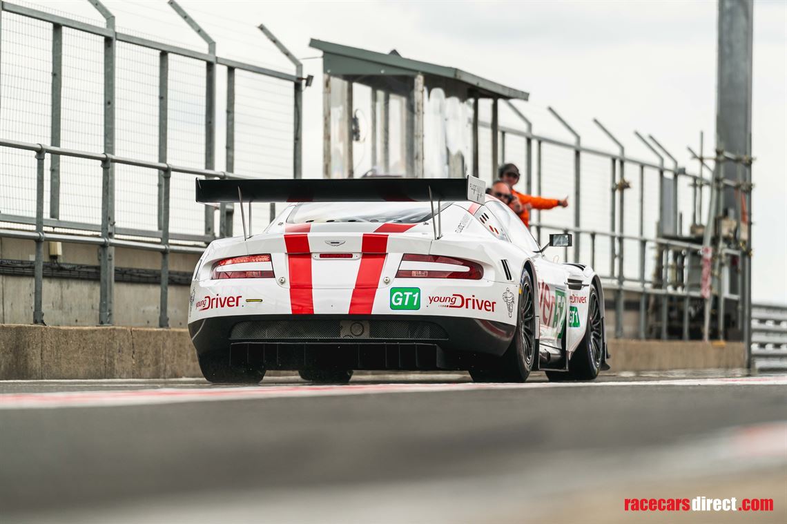 aston-martin-dbr9