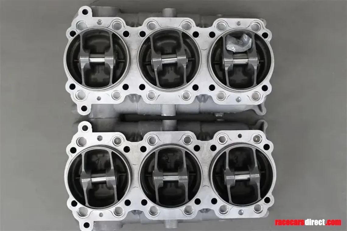 porsche-996-gt3r-water-tanks-cylinder-housing