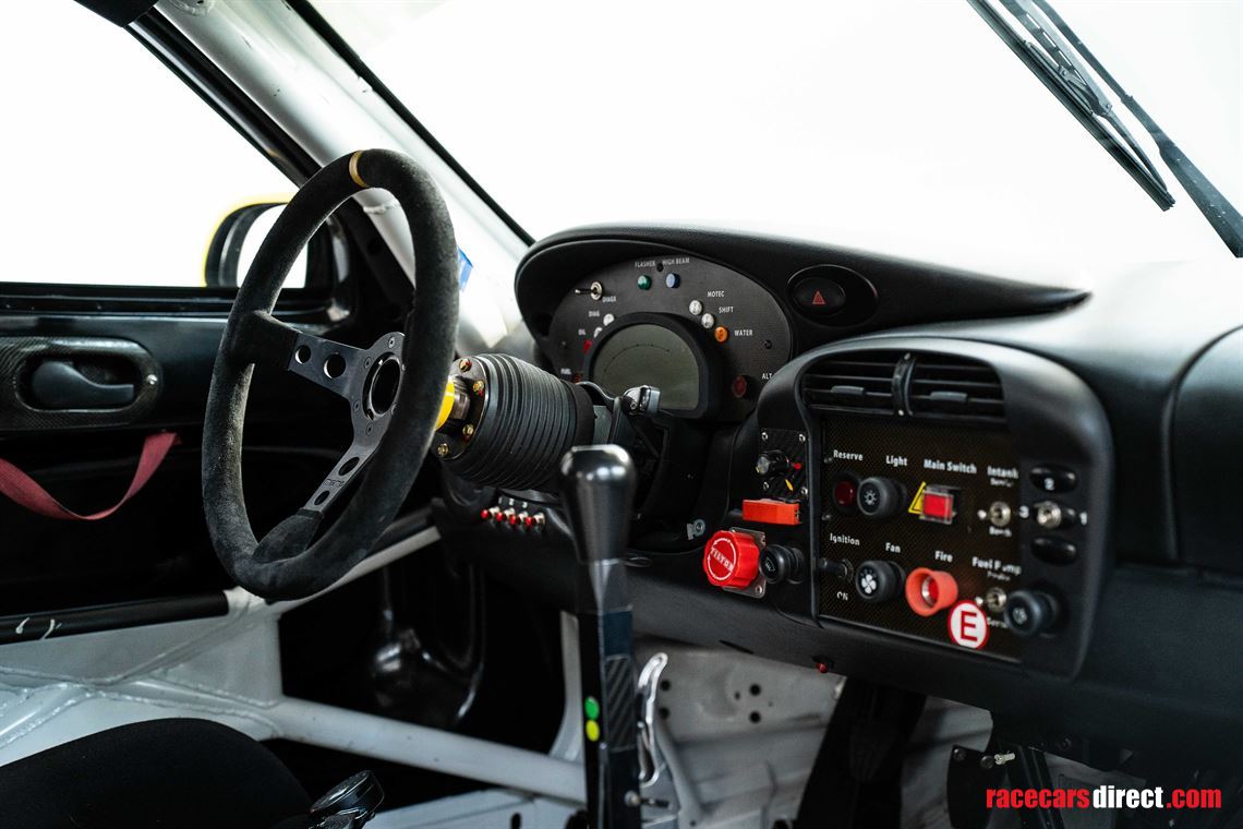 porsche-996-gt3-rsr-2004-le-mans-3rd-in-class