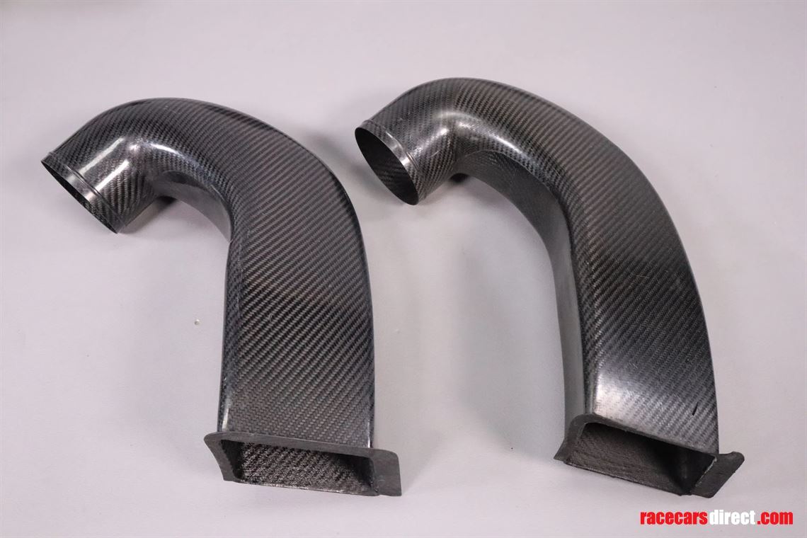 mercedes-benz-hwa-dtm-carbon-parts