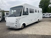 2011-niesmann-bischoff-8000i-lw-garage-motorh