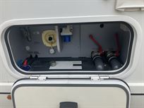 2011-niesmann-bischoff-8000i-lw-garage-motorh