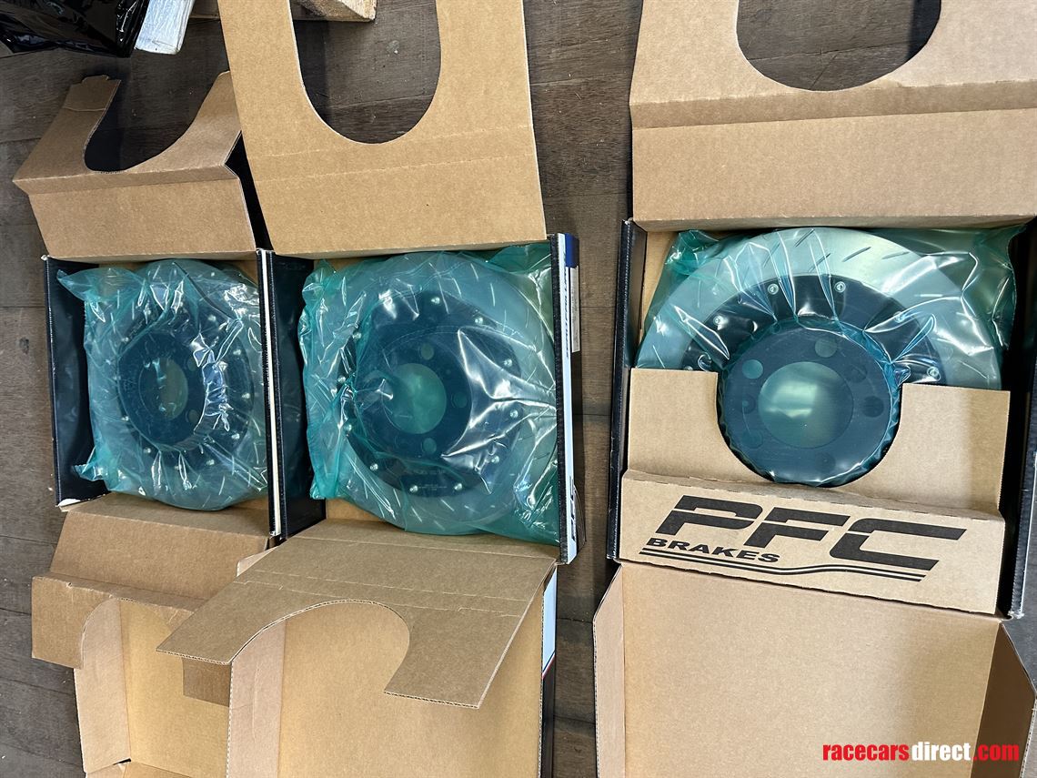 porsche-991-spare-parts-circuit-package-2