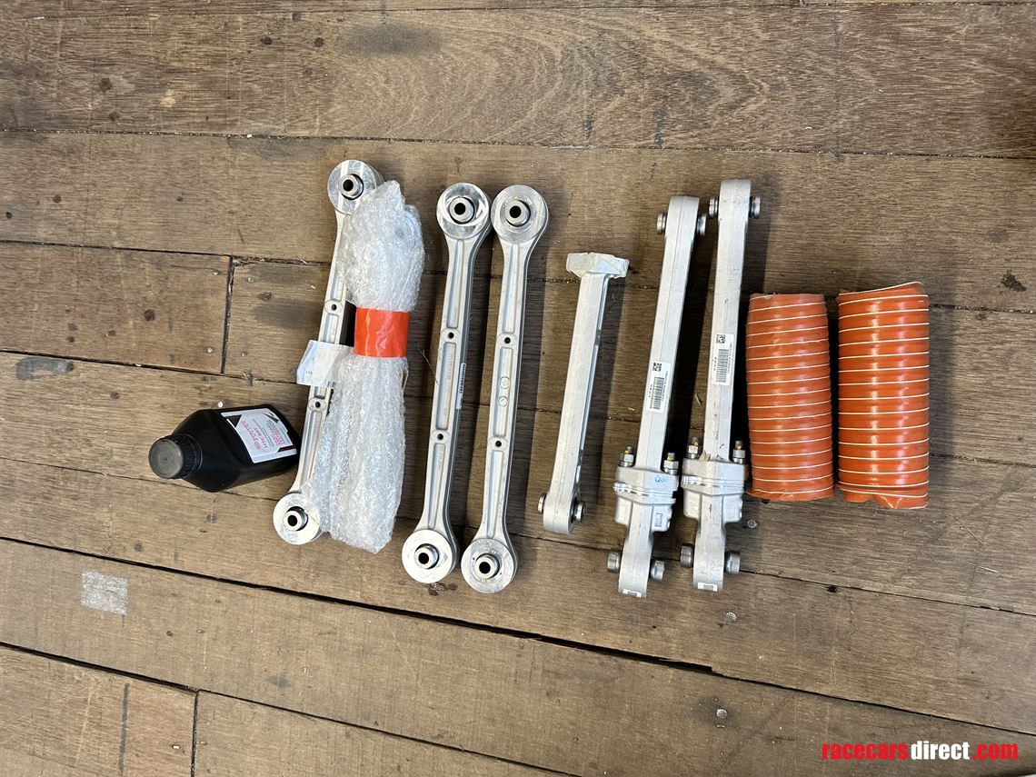 porsche-991-spare-parts-circuit-package-2