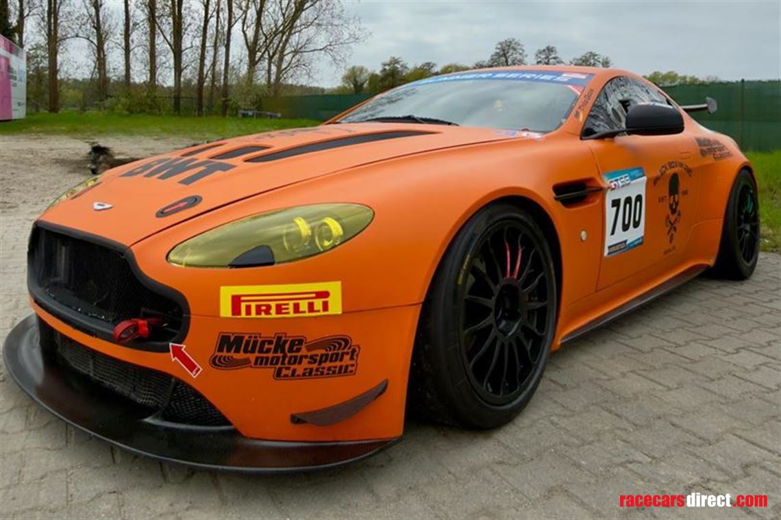 aston-martin-vantage-gt4