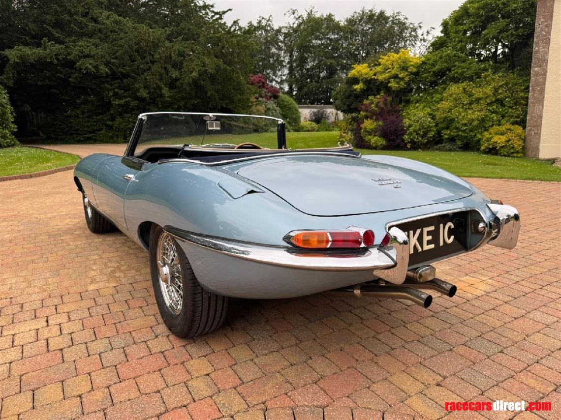 jaguar-e-type-42-roadster