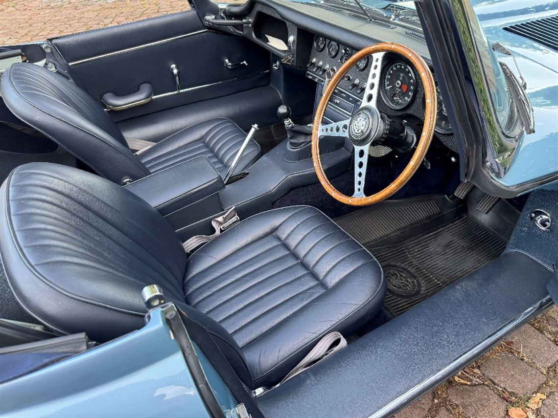 jaguar-e-type-42-roadster