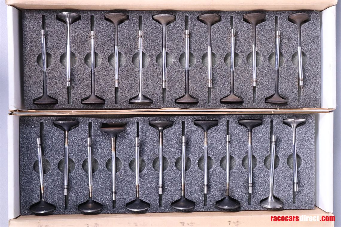 porsche-911-gt2-r-parts-package