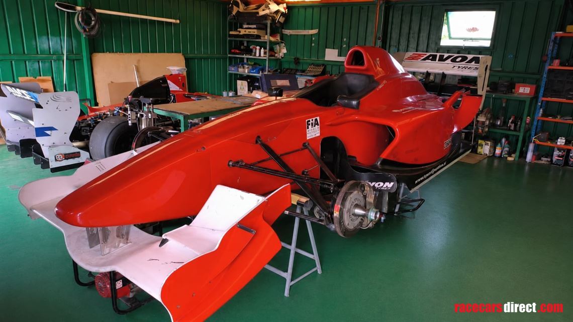 ex-justin-wilson-f3000-champion-lola-b9950