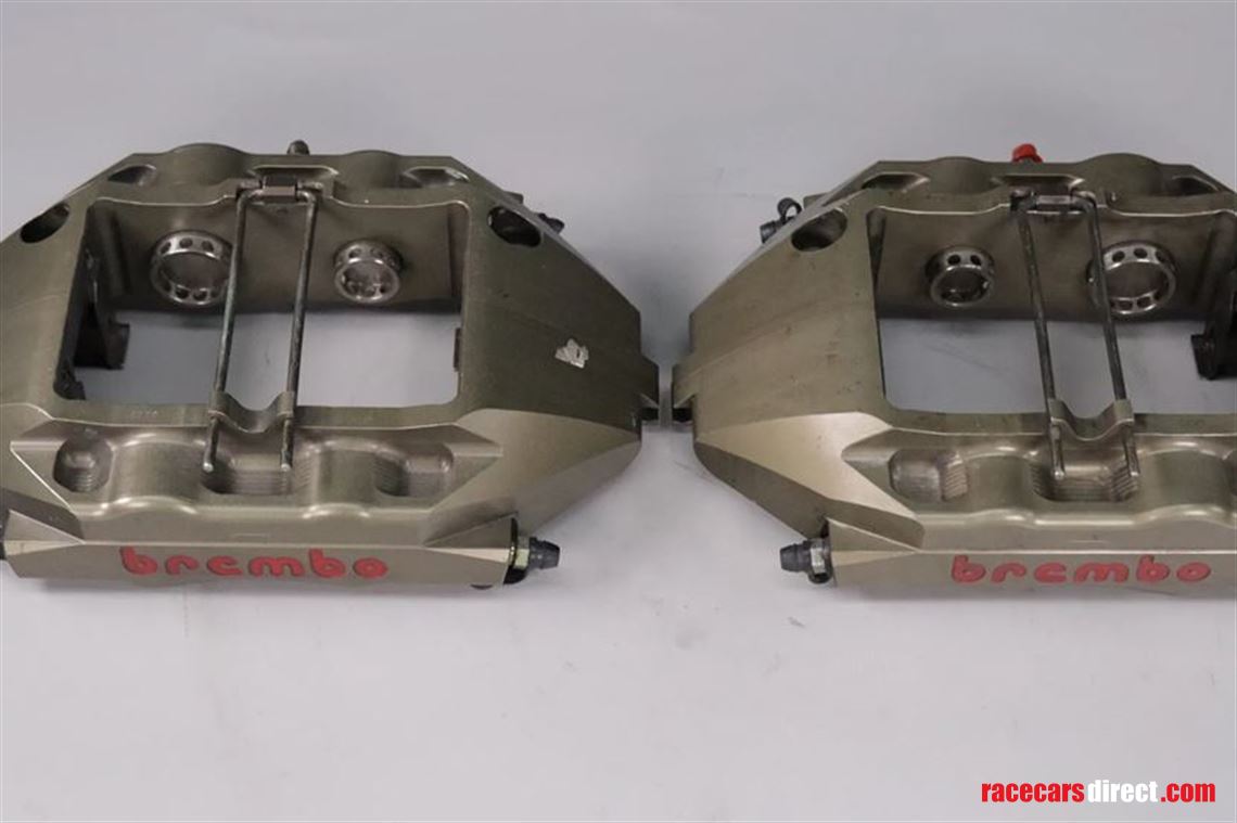 brembo-racing-racing-brake-saddle-4-piston