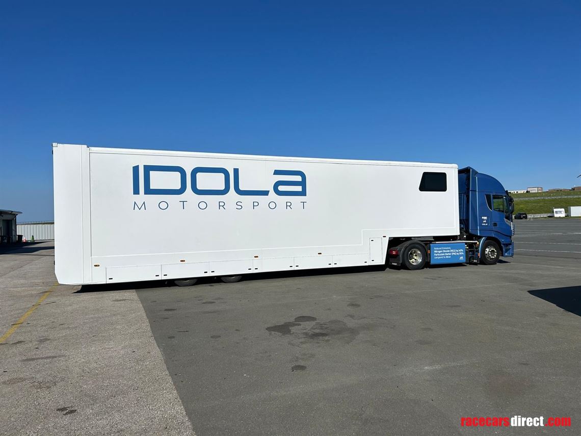 iveco-tractor-unit-and-trailer