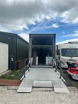 iveco-tractor-unit-and-trailer