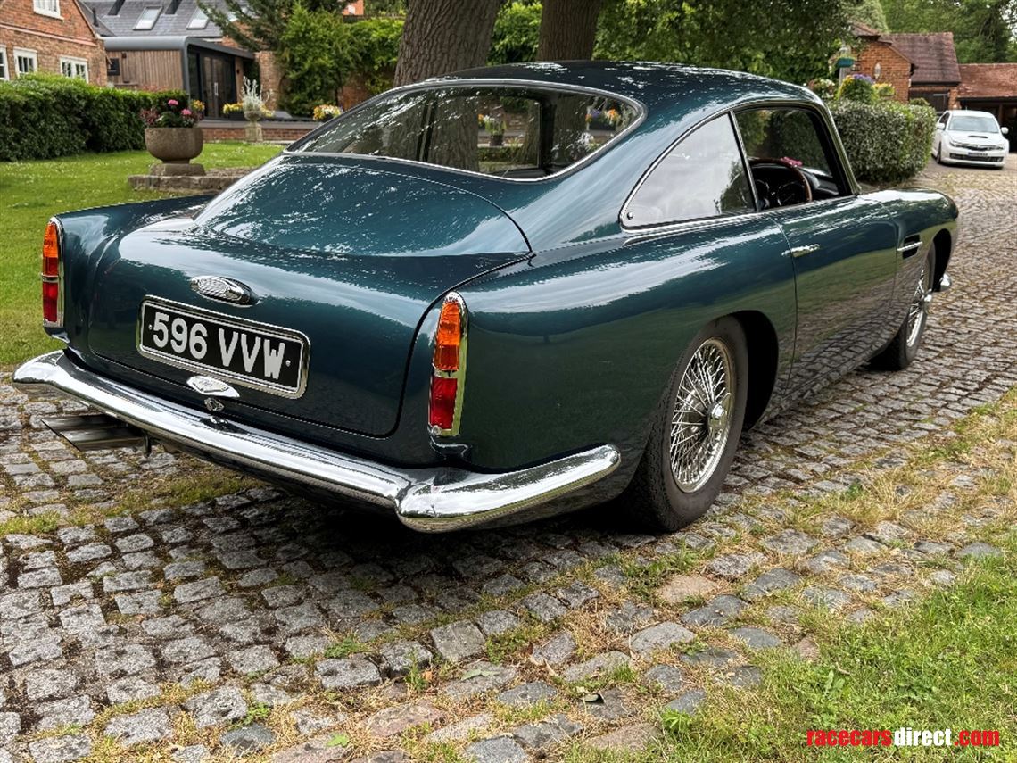 aston-martin-db4-series-1