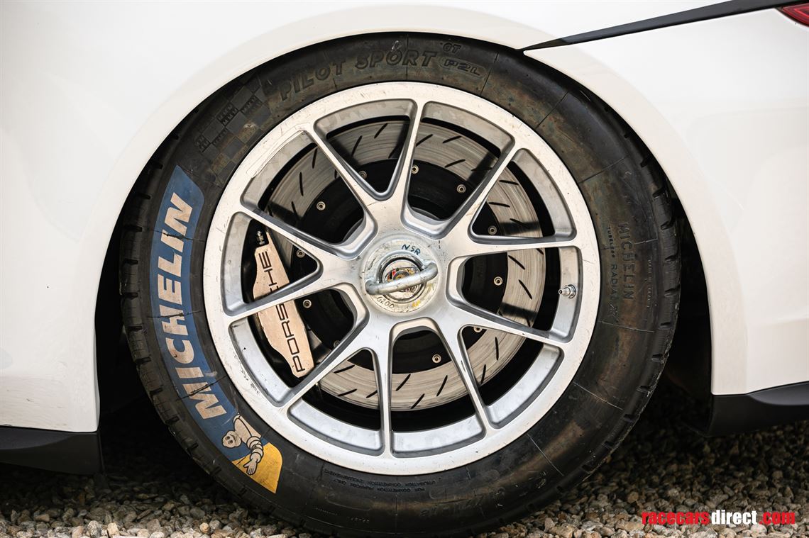 2016-porsche-911-9911-gt3-cup