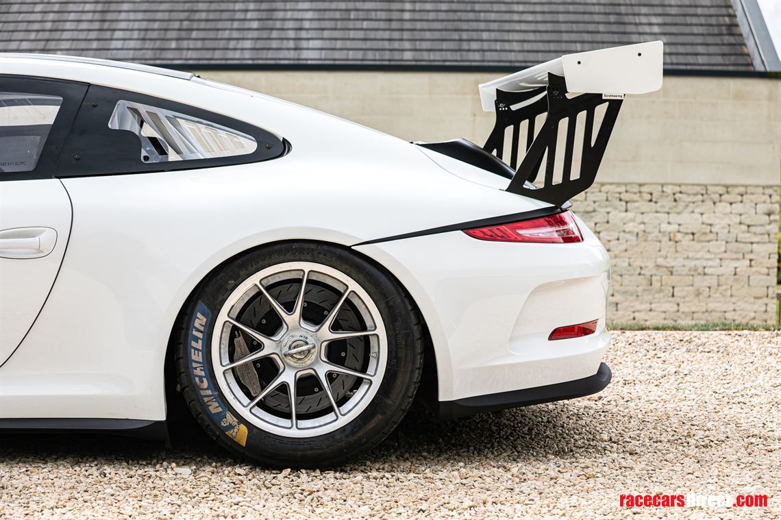 2016-porsche-911-9911-gt3-cup