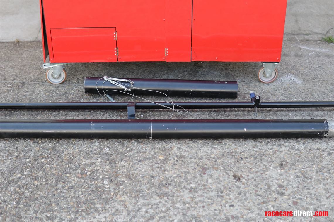 motorsport-pit-lane-gallows-truck