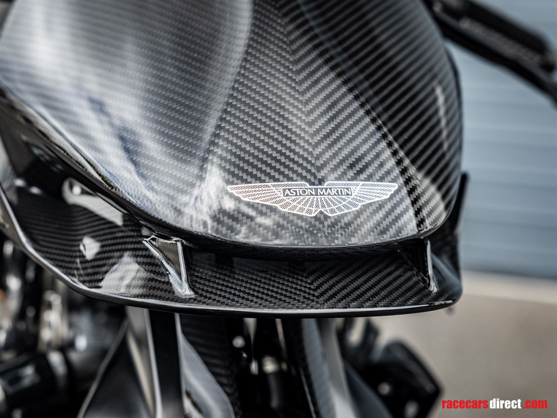 1-of-100-aston-martin---amb001---hyperbike